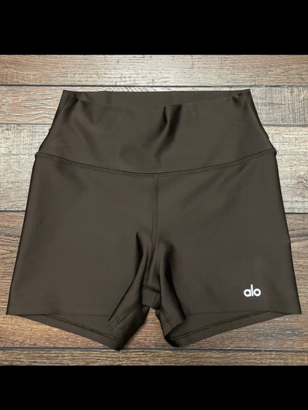 Alo Airlift Energy Shorts